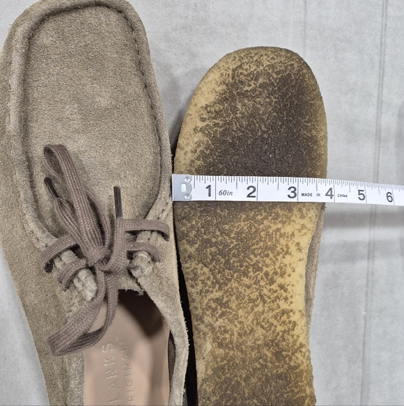 Clarks Originals Wallabee Oxford shoes men's 10 taupe gray suede gum sole - Picture 11 of 13